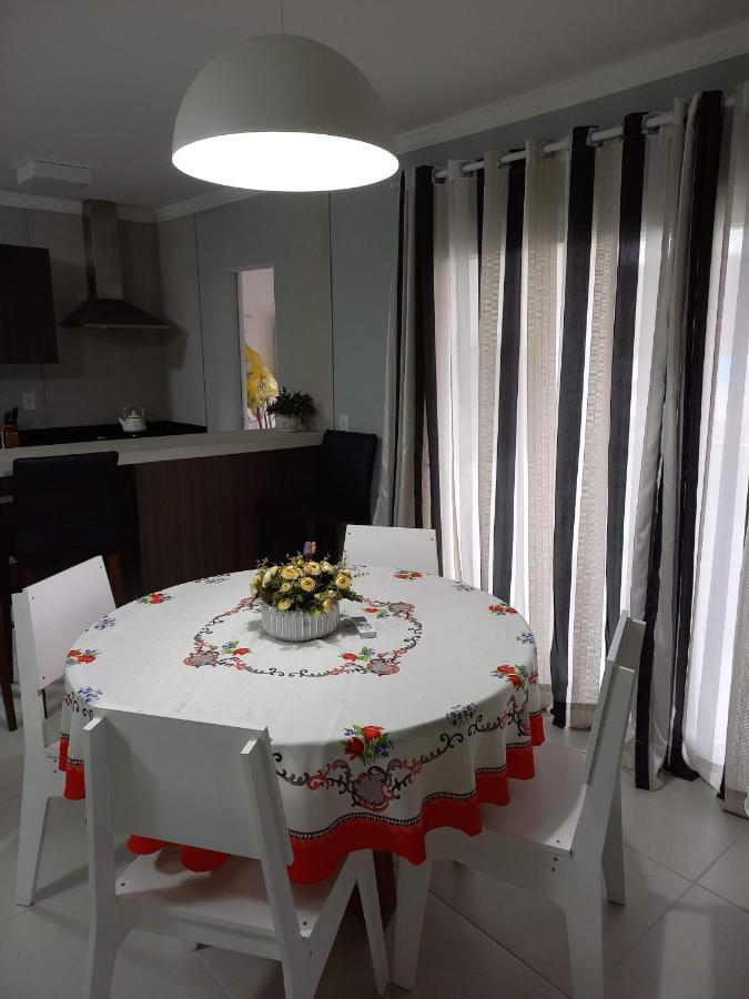 Apartamento Familiar No Centro De Pomerode. エクステリア 写真